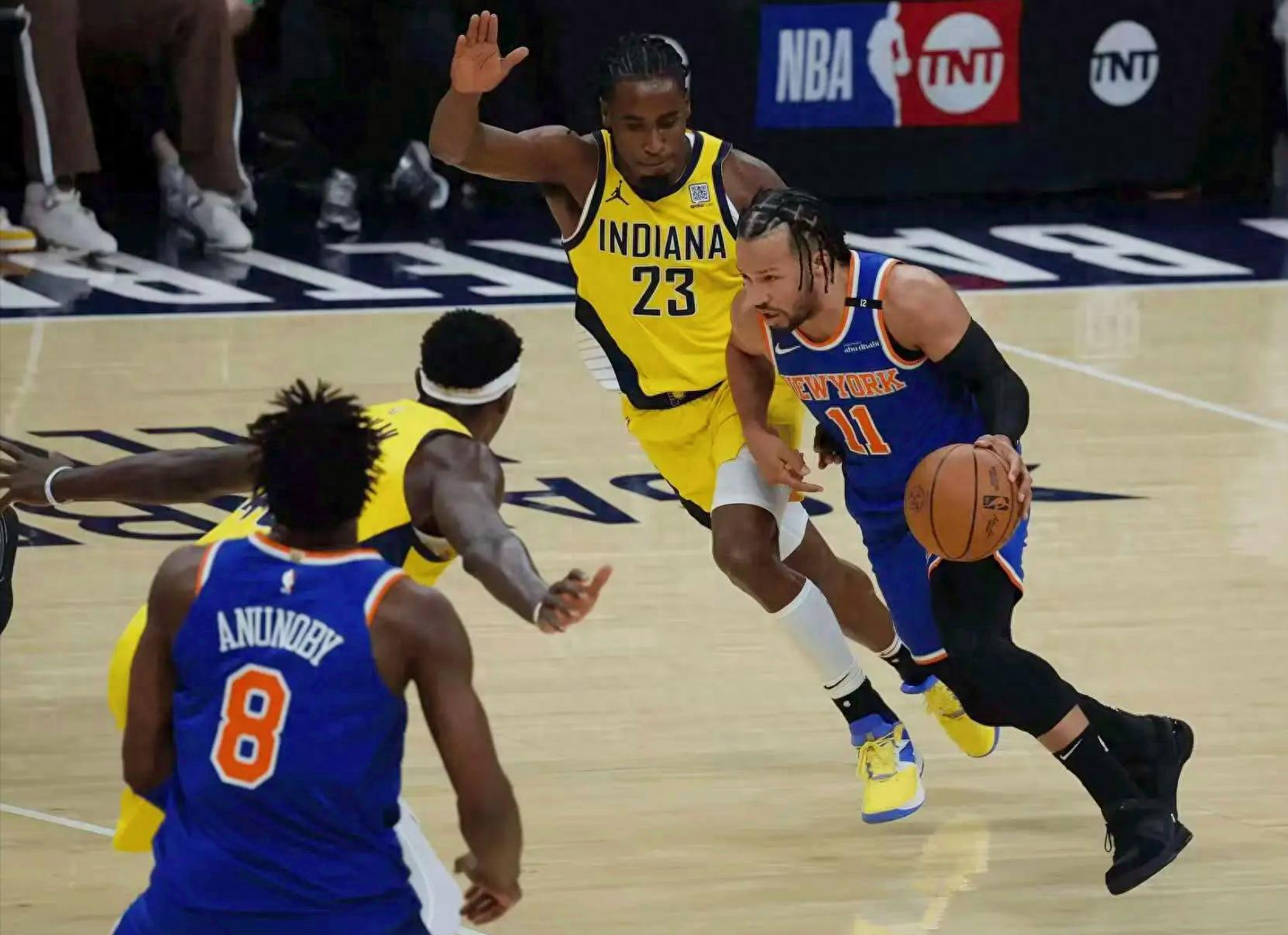 j9九游中国 -包含纽约尼克斯发布备战花絮，赛前豪取连胜，全明星赛任务艰巨，阵容厚度经受考验的词条